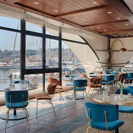 Nh Collection Marina Hotel