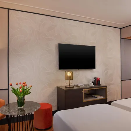 Hotel Nh Collection Marina 4*