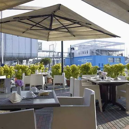 Nh Collection Marina Hotel